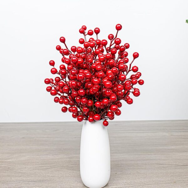 32 (2) J'FLORU 50 Pack Christmas Tree Decorations 6.5 Inch Artificial Berry Stems Red Berry Picks for Xmas Winter Christmas Tree Ornaments Centerpieces Flower Arrangements
